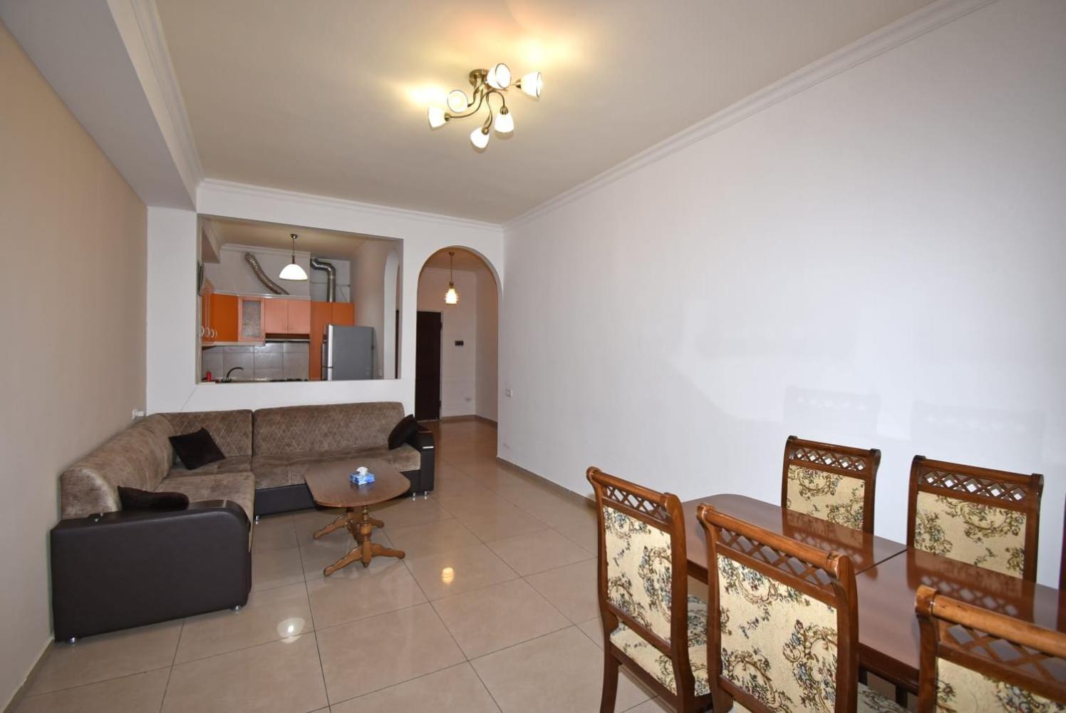 Armenak Apartment In Aram Str Ереван Екстериор снимка