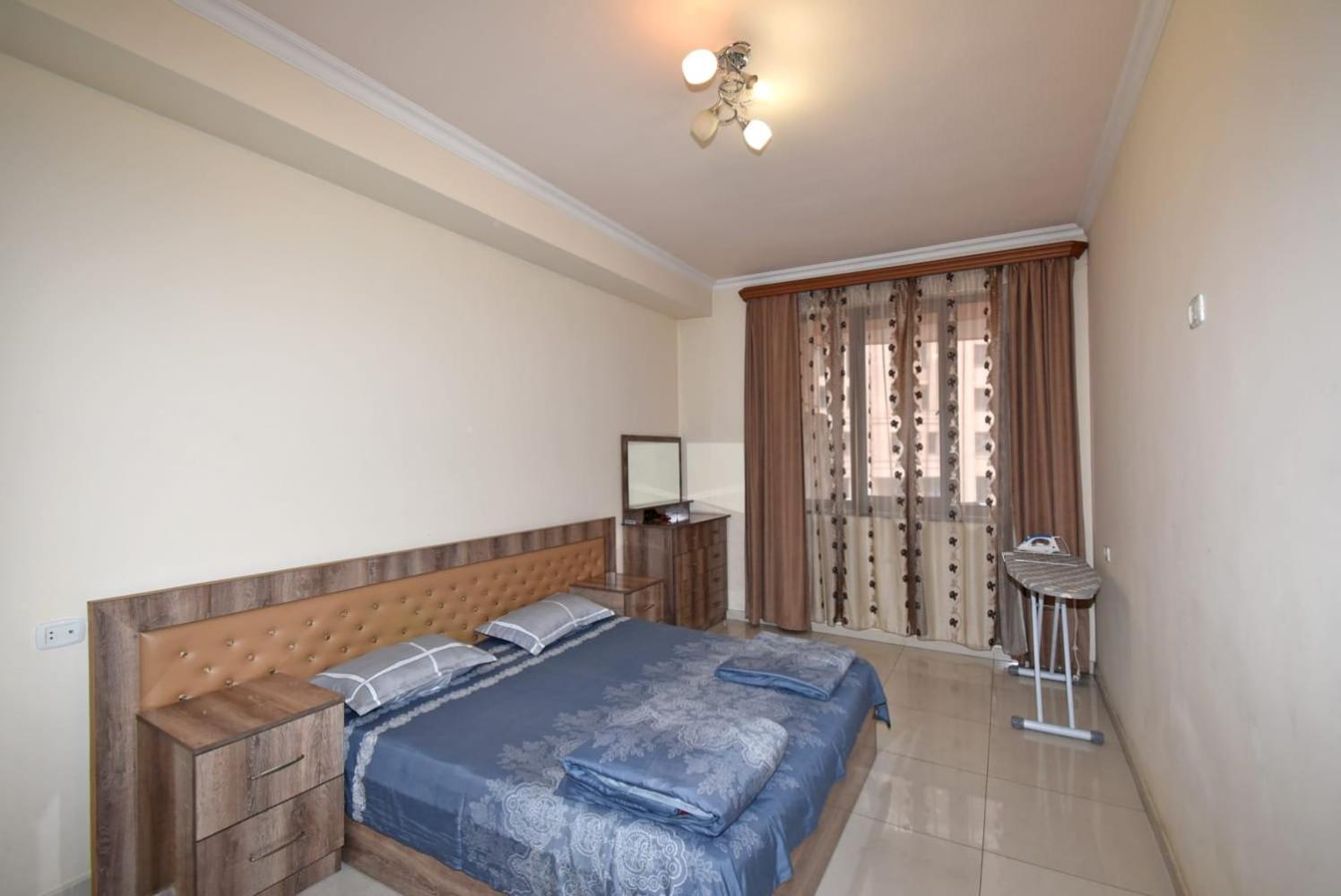 Armenak Apartment In Aram Str Ереван Екстериор снимка
